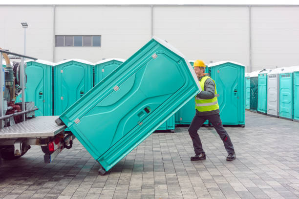 Portable Toilet Options We Offer in Harris Hill, NY
